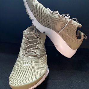 Nike Air Presto Sneaker Size 13